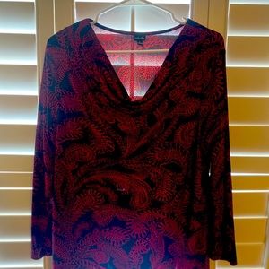 Black and red blouse, large, very comfortable material!